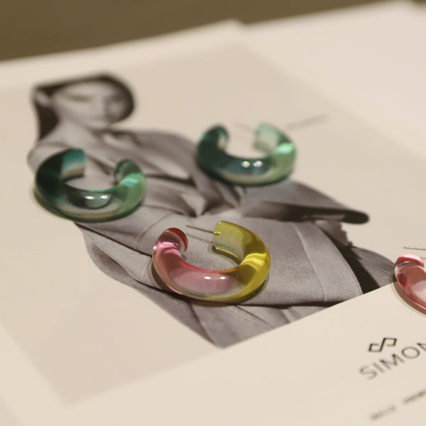 Boucles d’oreilles en résine